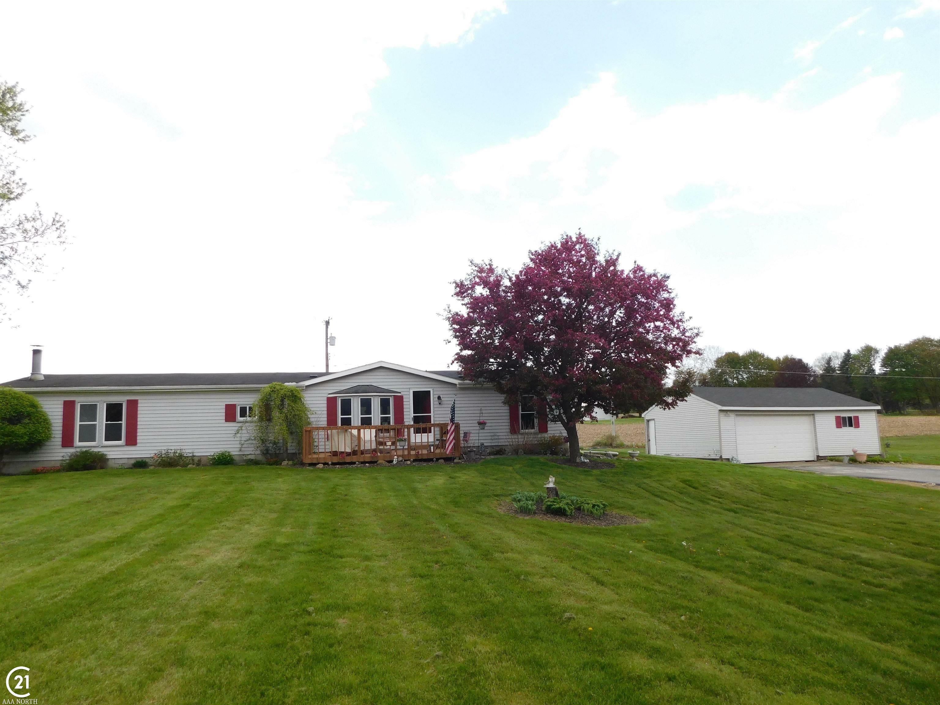 5568 Hollow Corners Road  Dryden MI 48428 photo