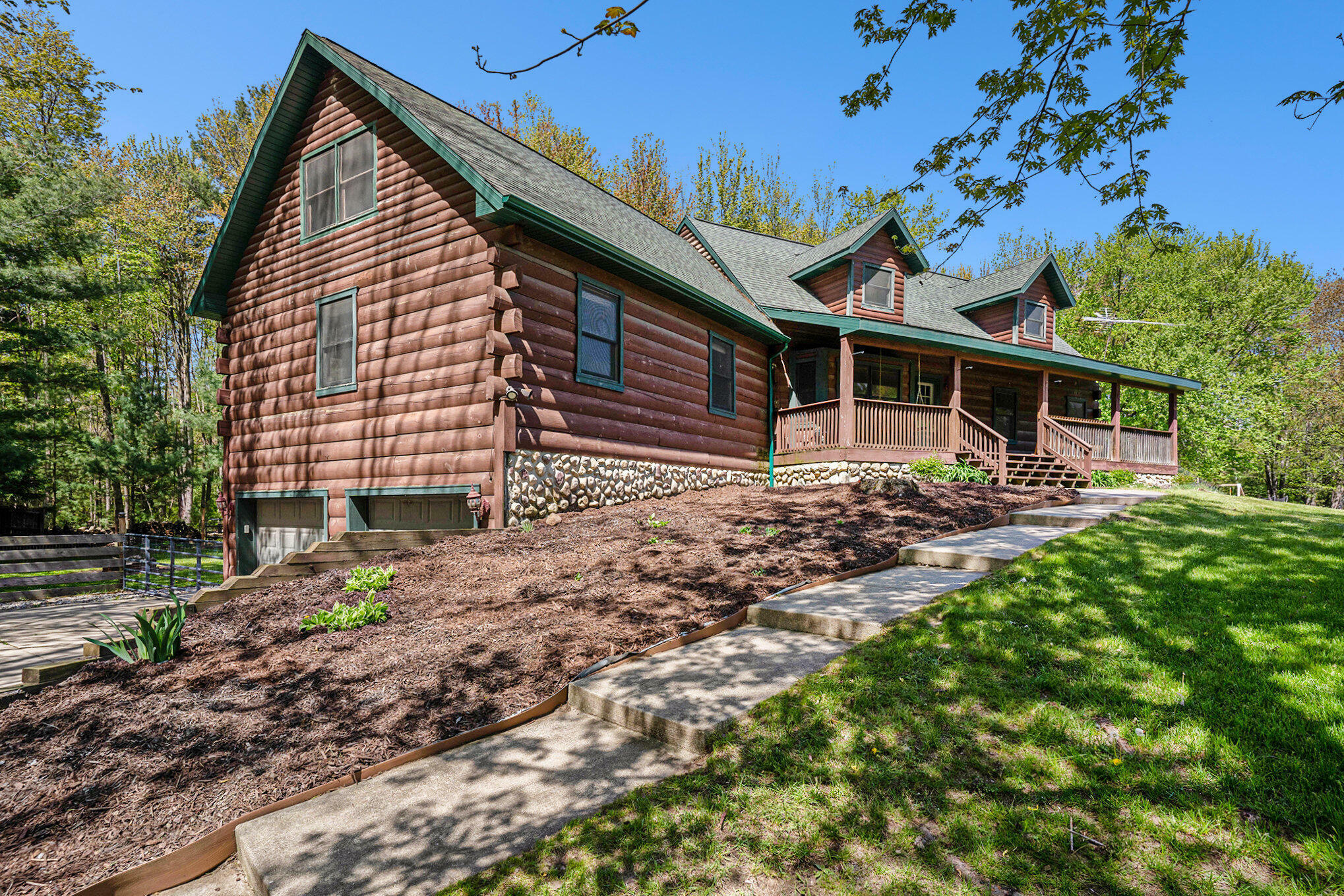 Property Photo: 17543 112th Avenue MI 49448