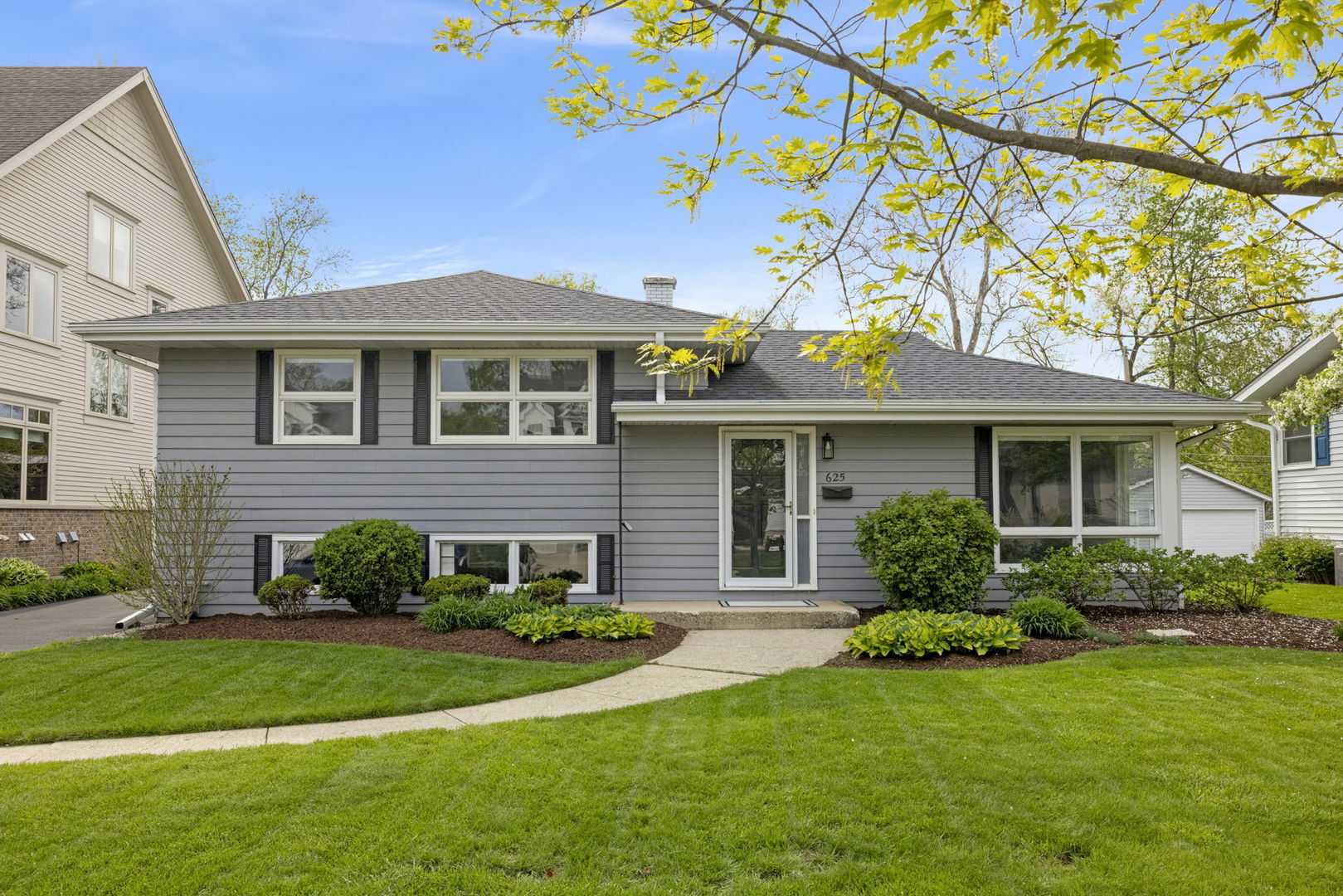 Property Photo: 625 Wellner Road IL 60540