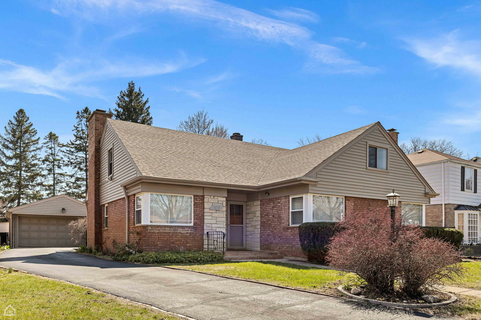 5235 Cleveland Street  Skokie IL 60077 photo