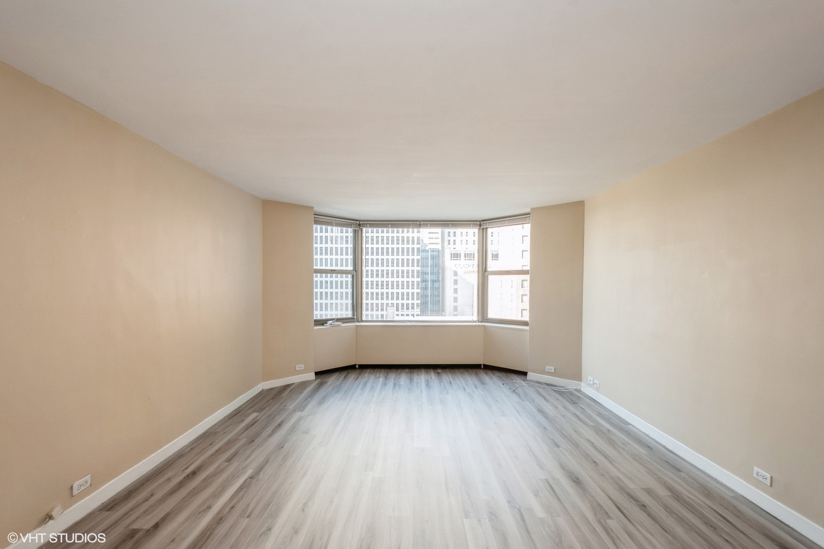 Property Photo: 535 N Michigan Avenue 911 IL 60611