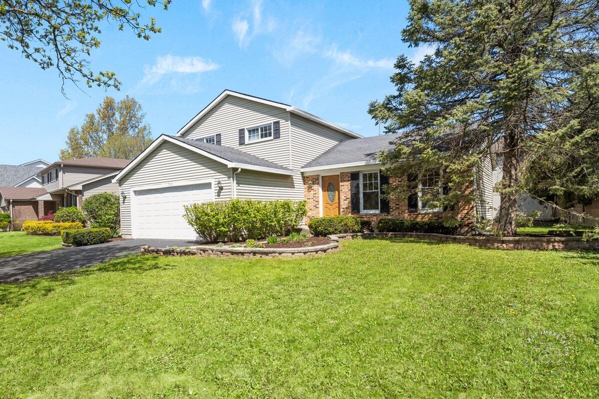 Property Photo: 1110 Robey Avenue IL 60516