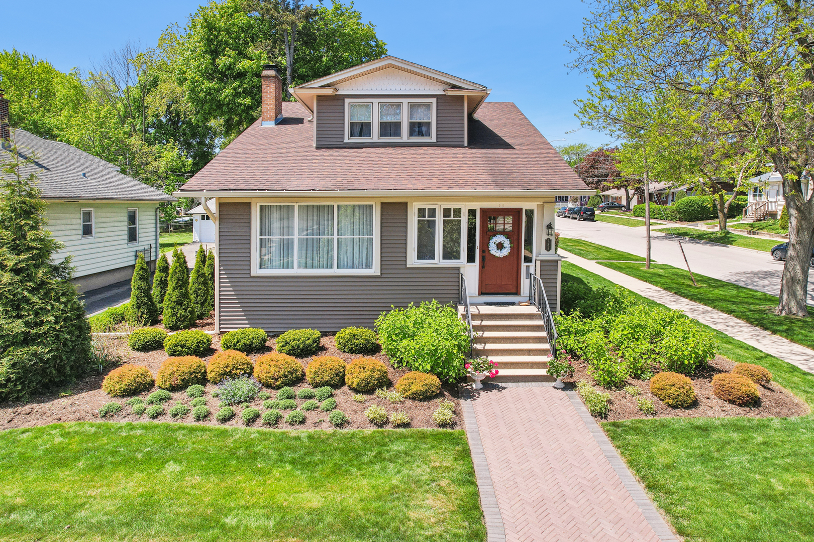Property Photo: 738 Augusta Avenue IL 60120