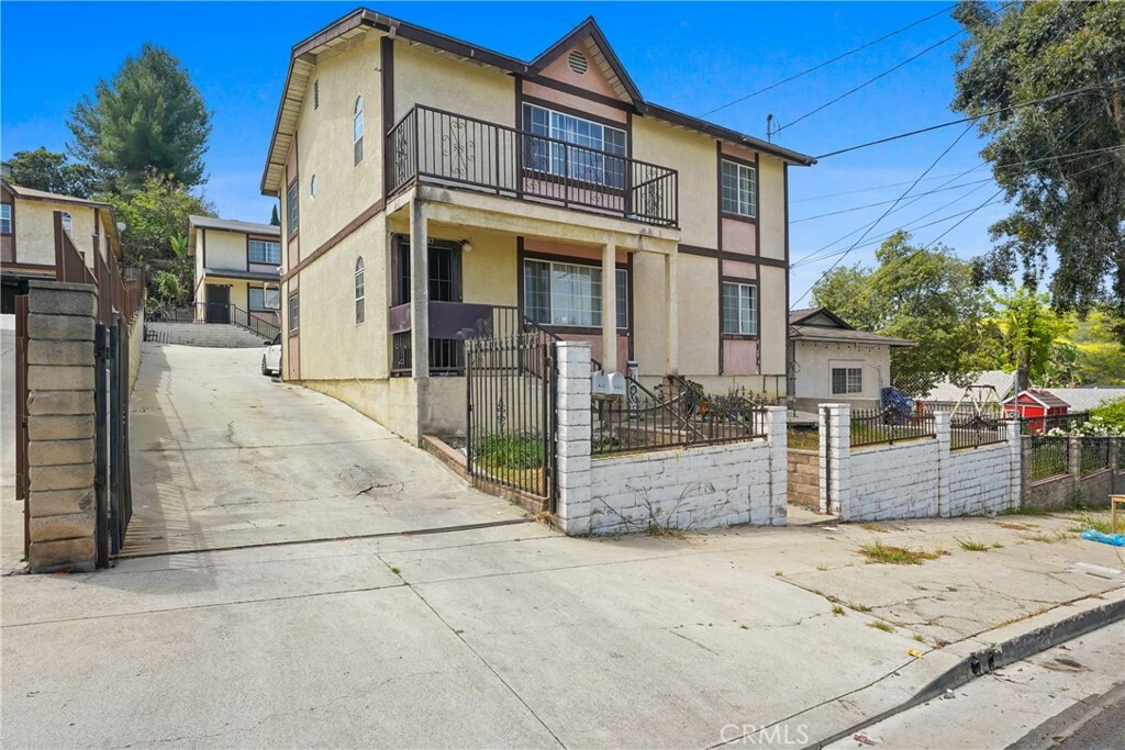 Property Photo:  4960 4962 Gambier Street  CA 90032 