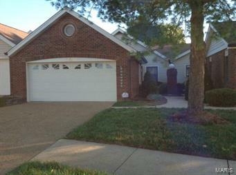 Property Photo: 5458 Duchesne Parque Drive MO 63128