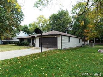 Property Photo: 122 N County Road N IL 62258