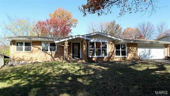 Property Photo: 12143 Mirror Lake Drive MO 63146