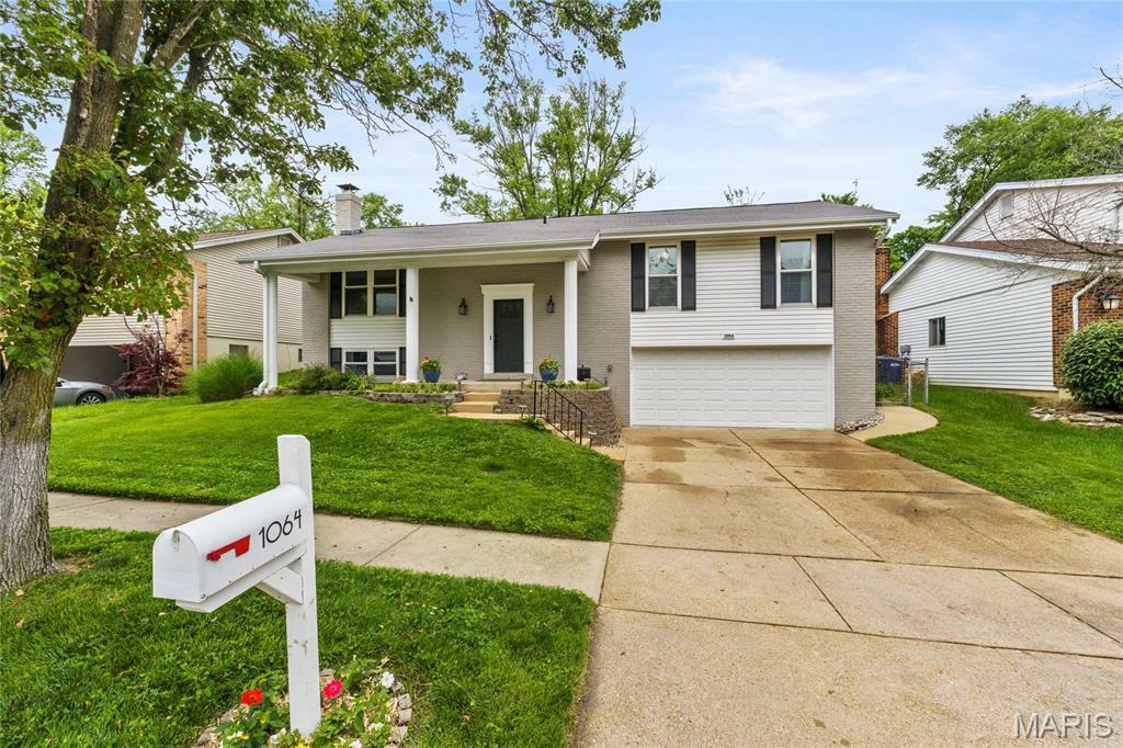 Property Photo: 1064 Pinrun Drive MO 63011