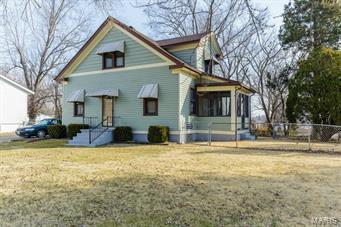 Property Photo: 212 Wedge MO 63135