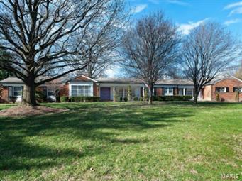 Property Photo: 3015 Regis Drive MO 63131