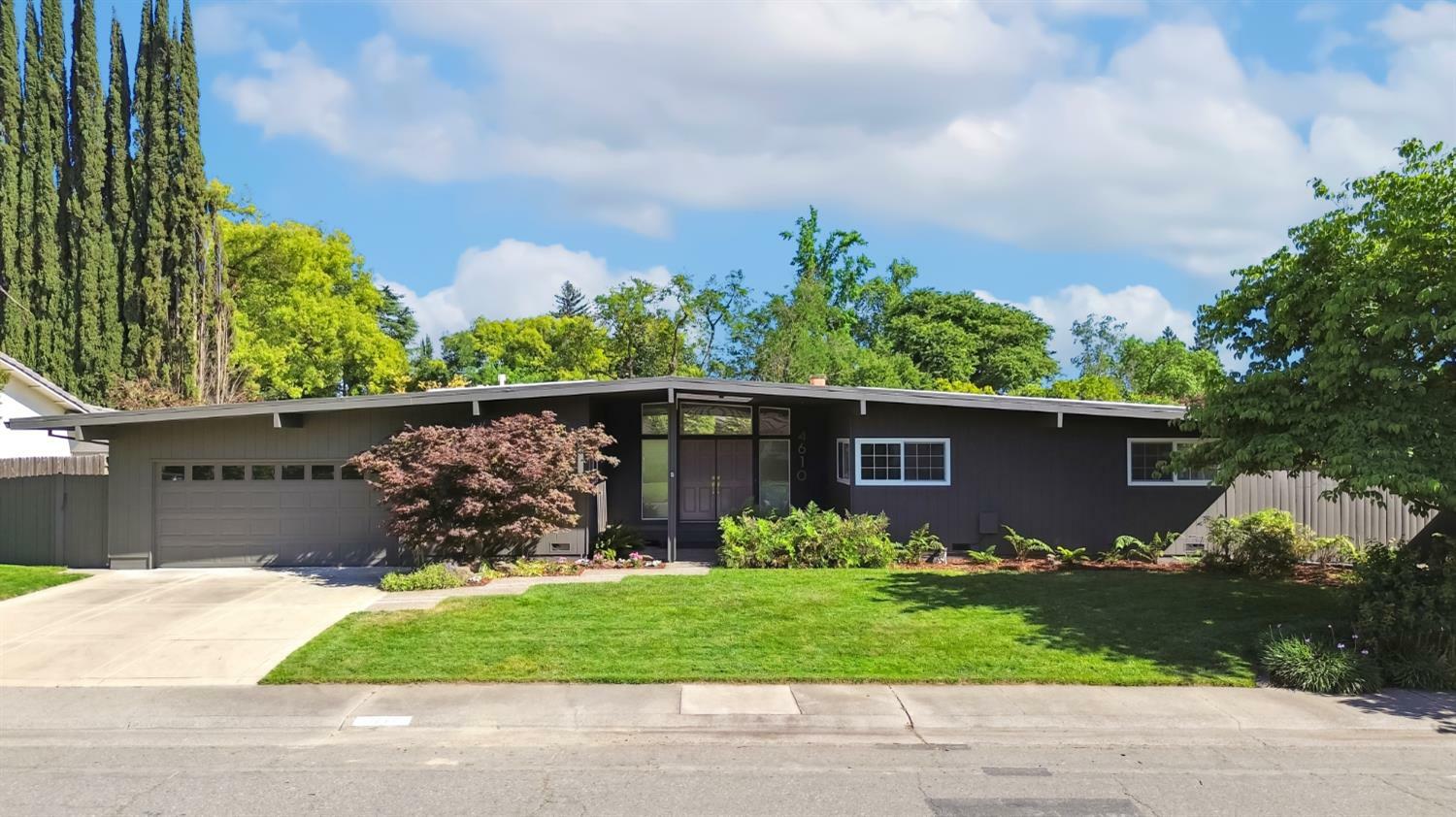 Property Photo: 4610 Chancery CA 95864