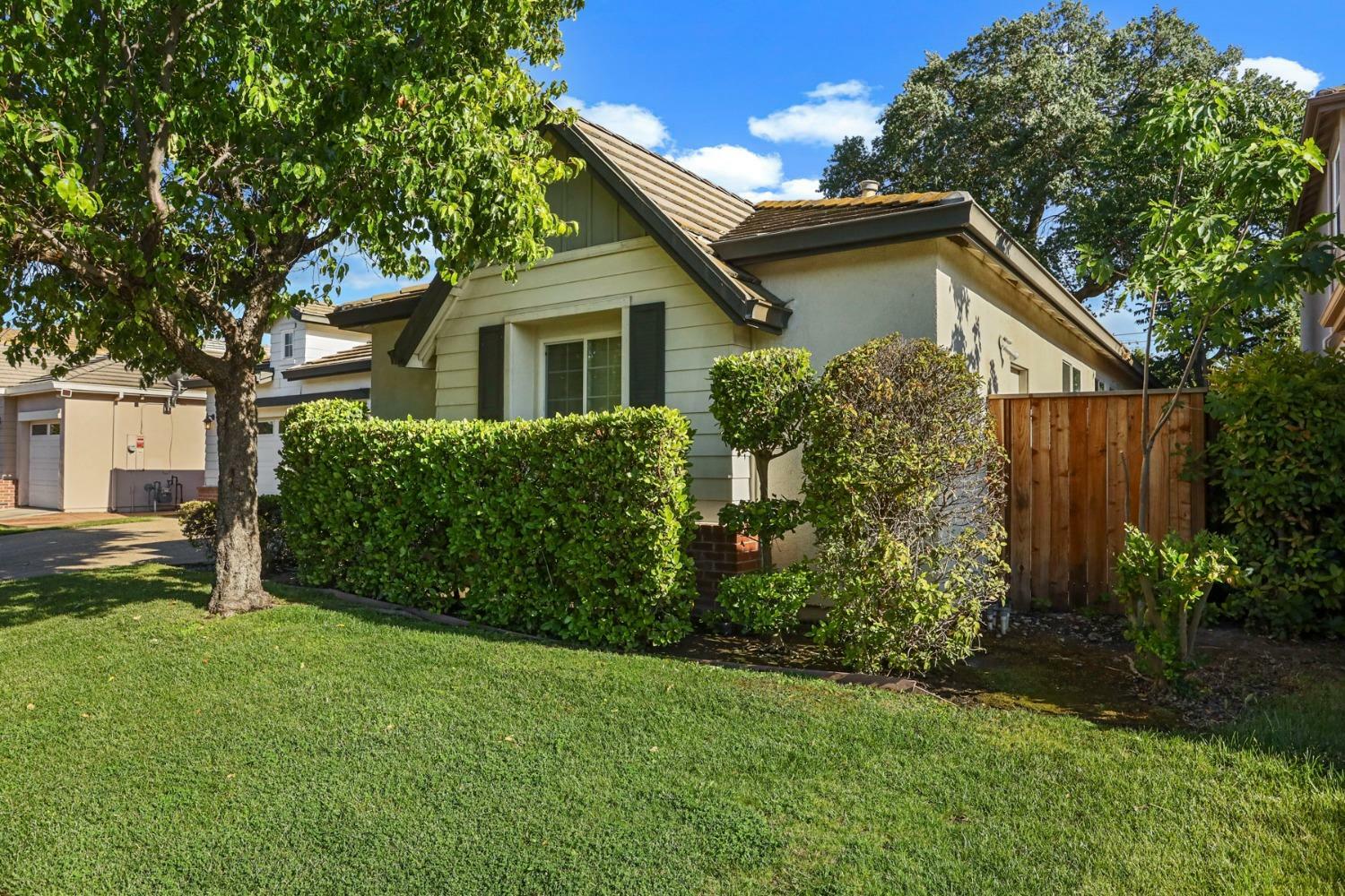 Property Photo: 1306 Mill Way CA 95209