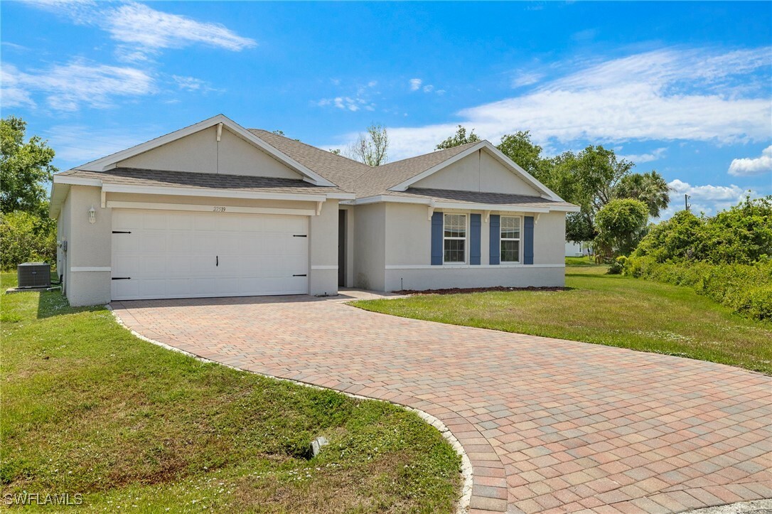 Property Photo: 27519 Pasto Drive FL 33983