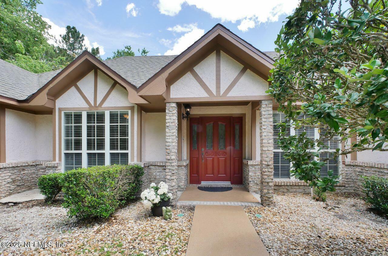 Property Photo: 1742 Muirfield Drive FL 32043