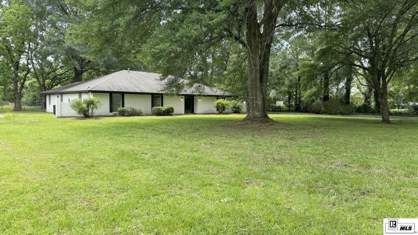 Property Photo: 750 Rowland Road LA 71203