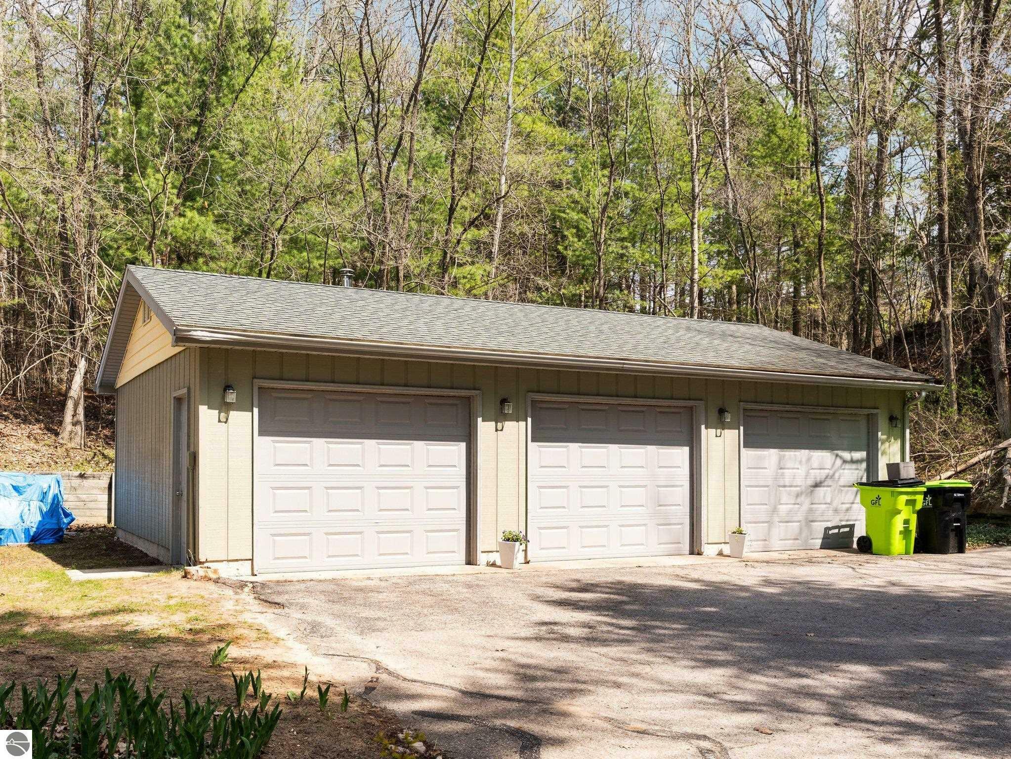 Property Photo:  6636 Center Road  MI 49686-1801 