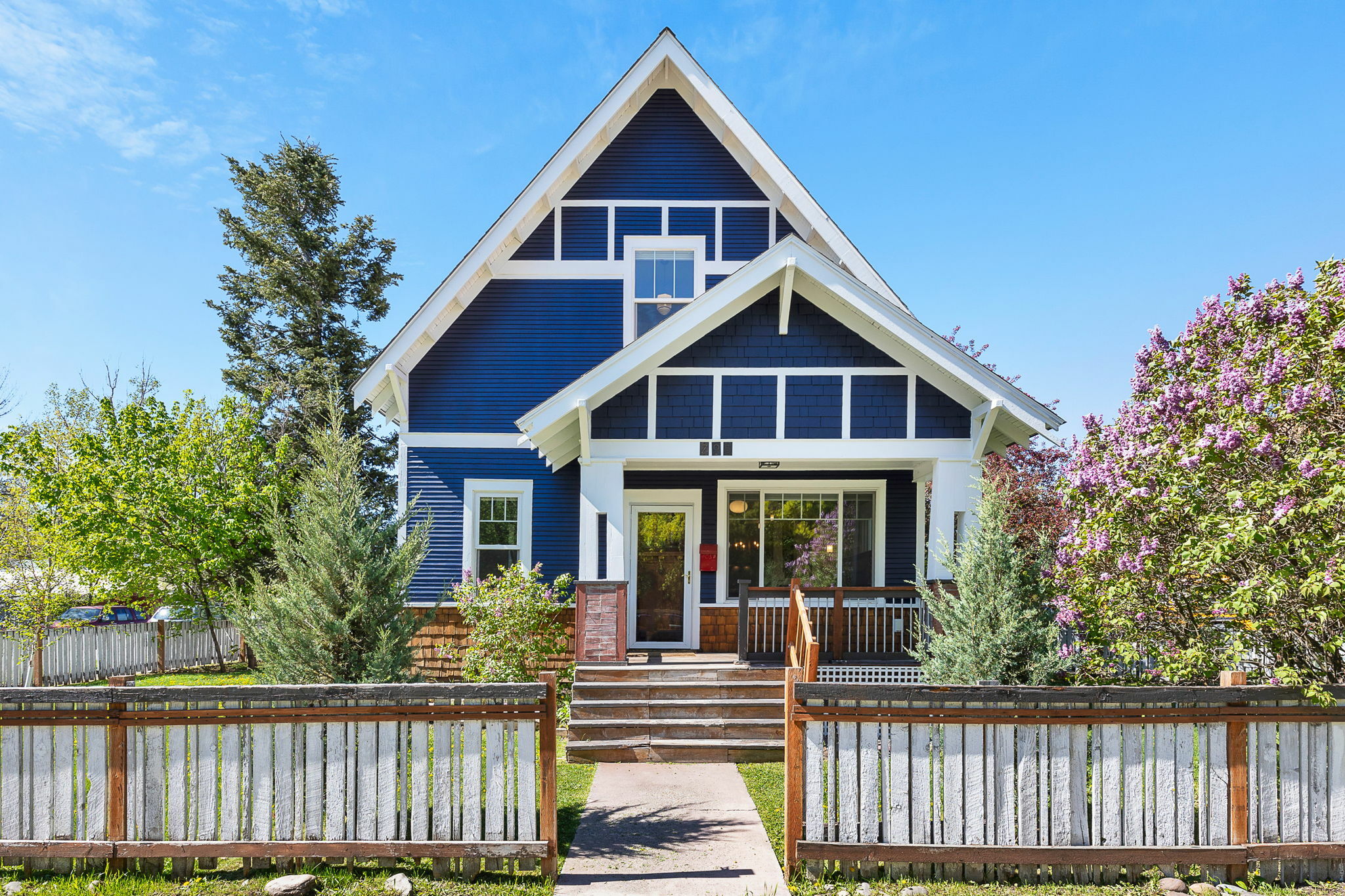 Property Photo: 705 N 3rd Street W MT 59802