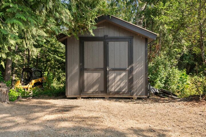 Property Photo:  15 Sandi Lane  MT 59844 