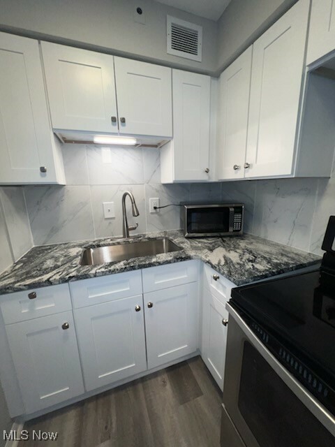 Property Photo: 12520 Edgewater Drive 1203 OH 44107