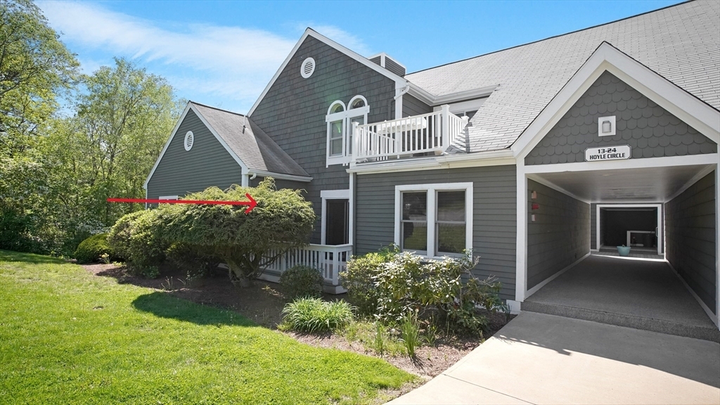 Property Photo:  15 Hoyle Circle 15  MA 01504 