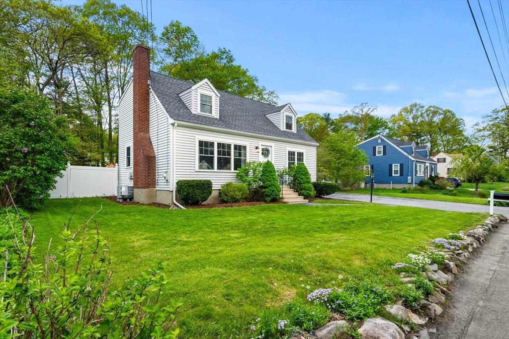 Property Photo: 14 Walnut Rd MA 01824