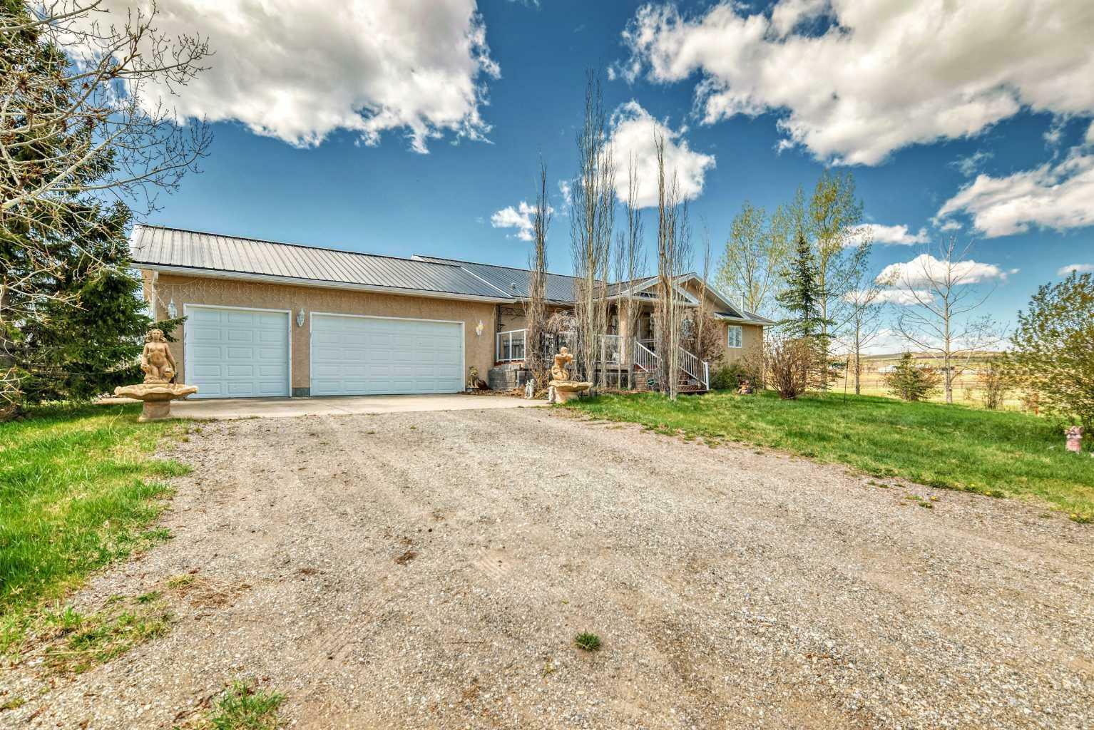 Property Photo: 48076 Coal Trail W 300 AB T0L 1H0
