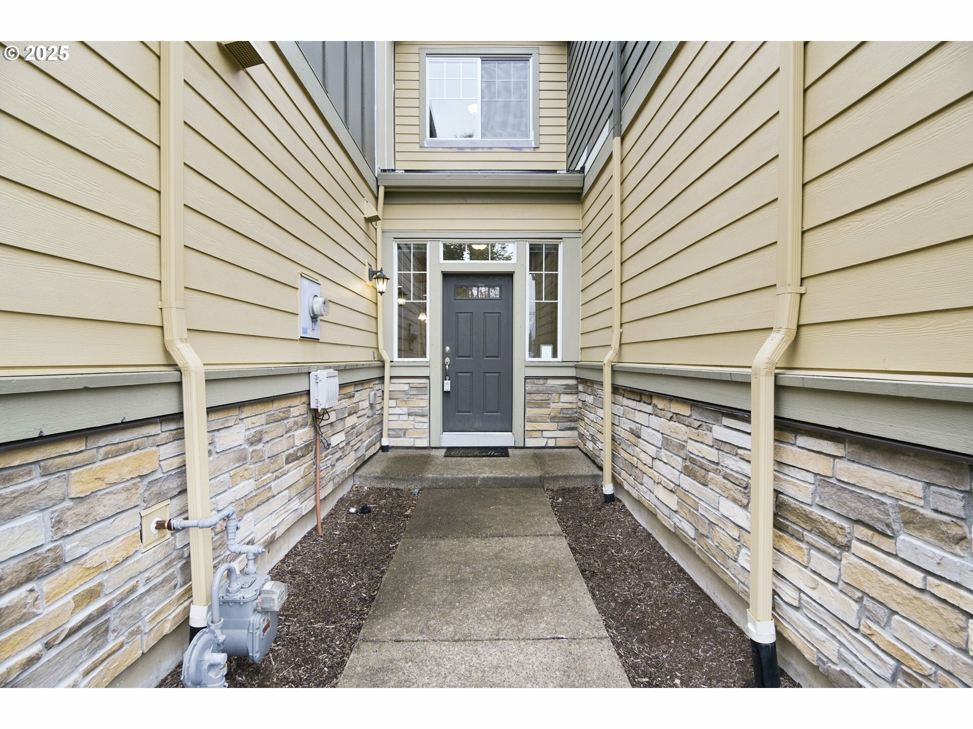 Property Photo: 7983 NE Caitlin St OR 97006