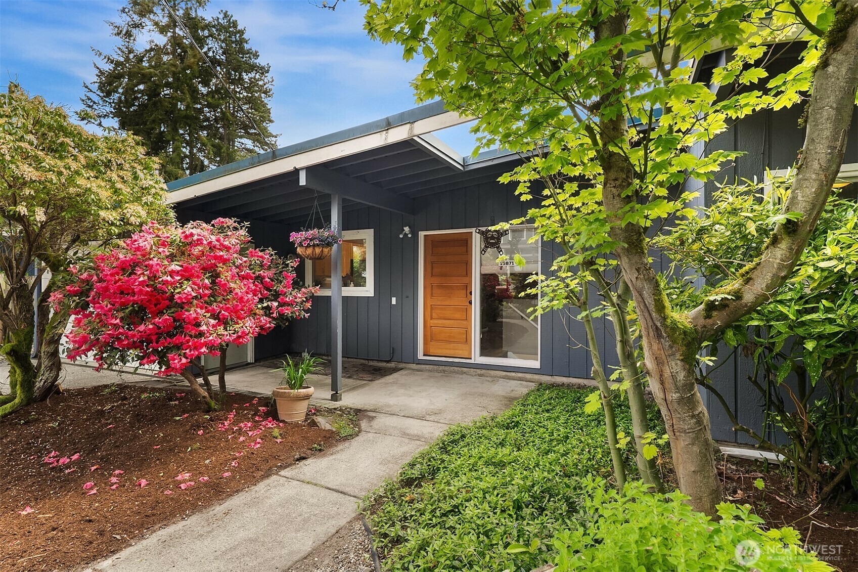 Property Photo: 15871 NE 1st Street WA 98008