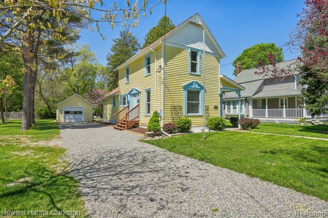 Property Photo: 505 N Adelaide Street MI 48430