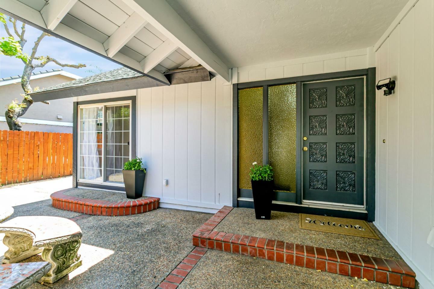 Property Photo:  274 Los Palmos Way  CA 95119 