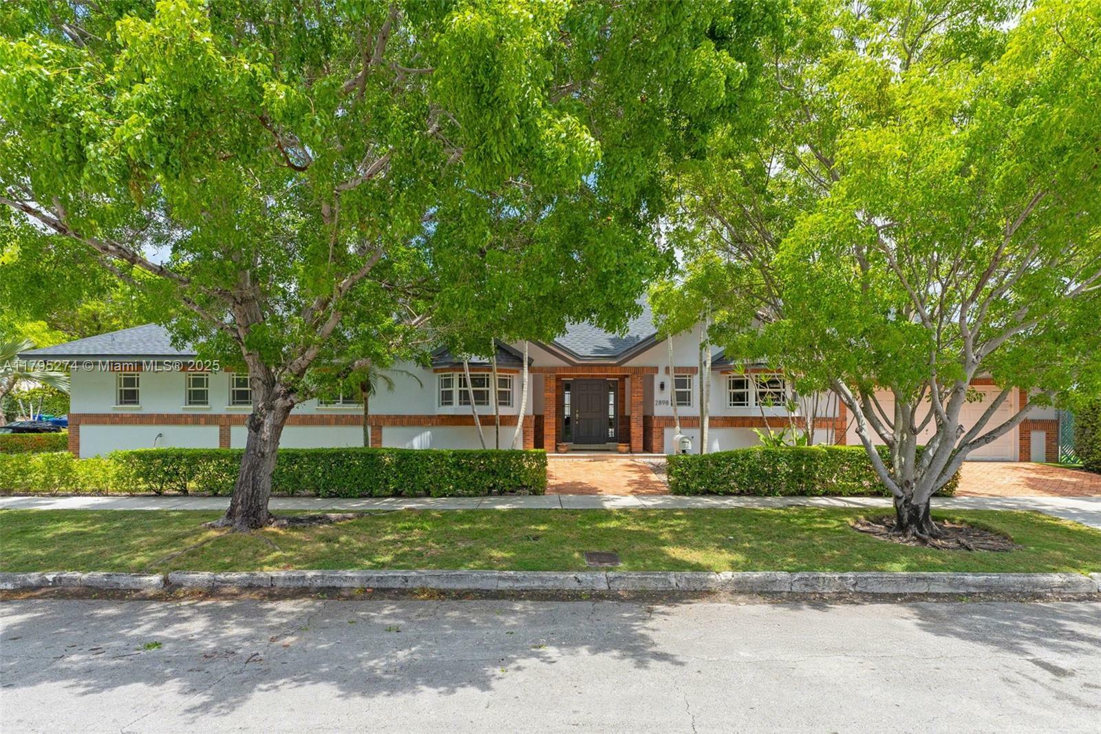 Property Photo: 2898 SW 2nd Ave FL 33129