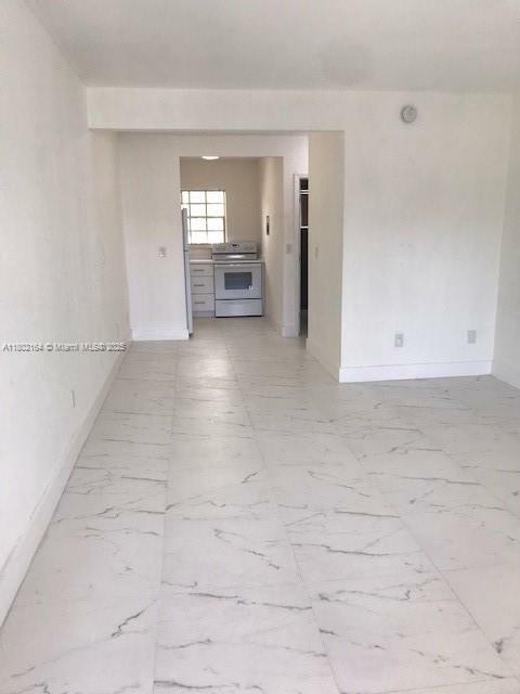 Property Photo: 635 8th St 207 FL 33139