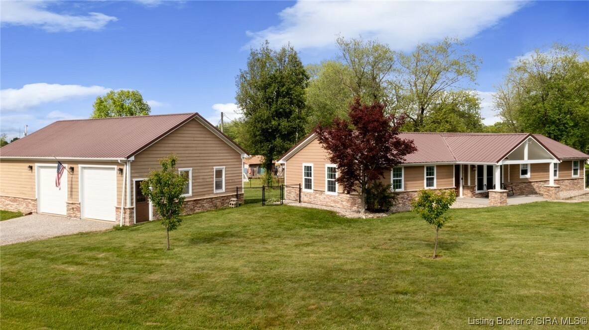 Property Photo: 206 Sheri Drive IN 47122