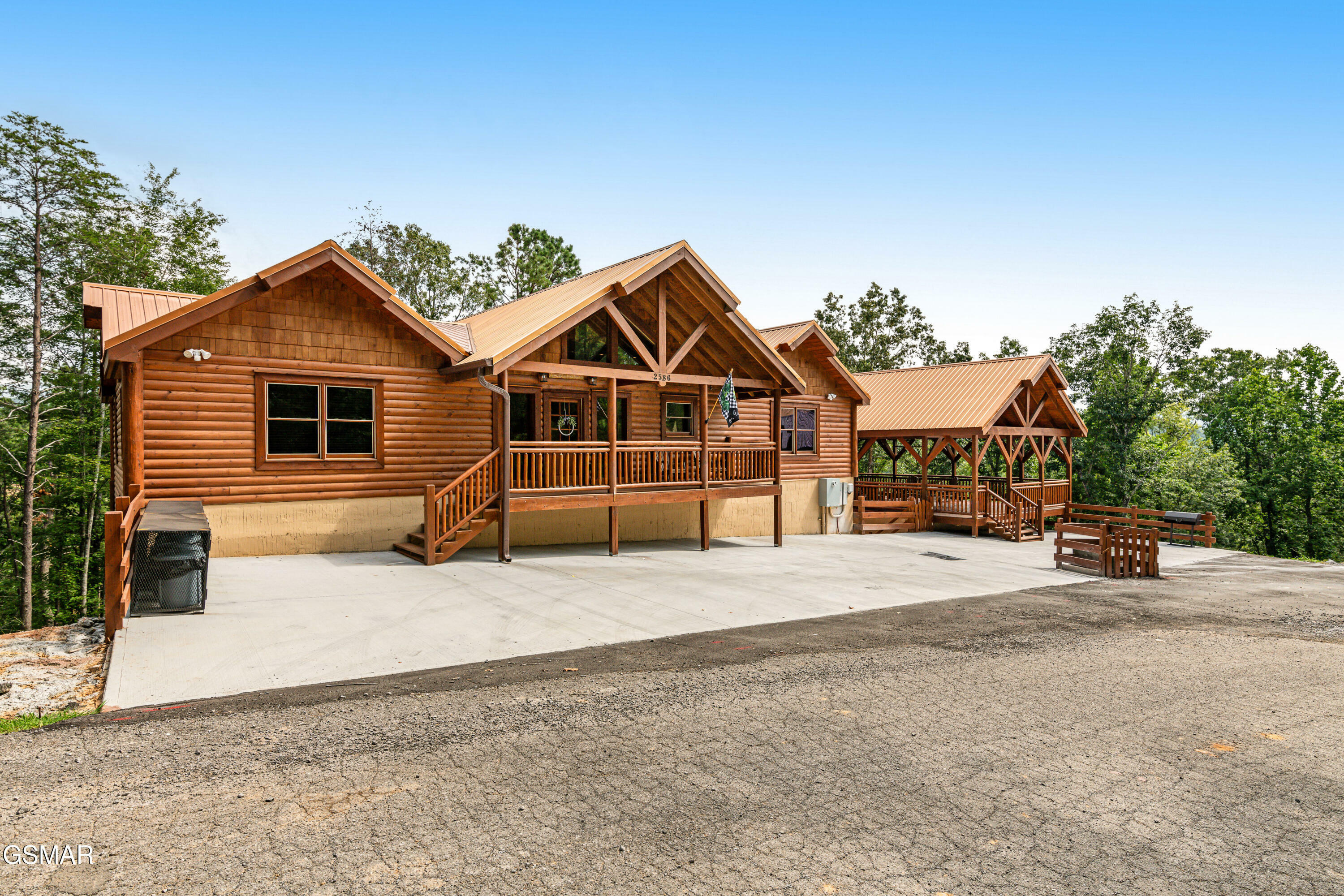 Property Photo: 2586 Rogers Way Way TN 37876