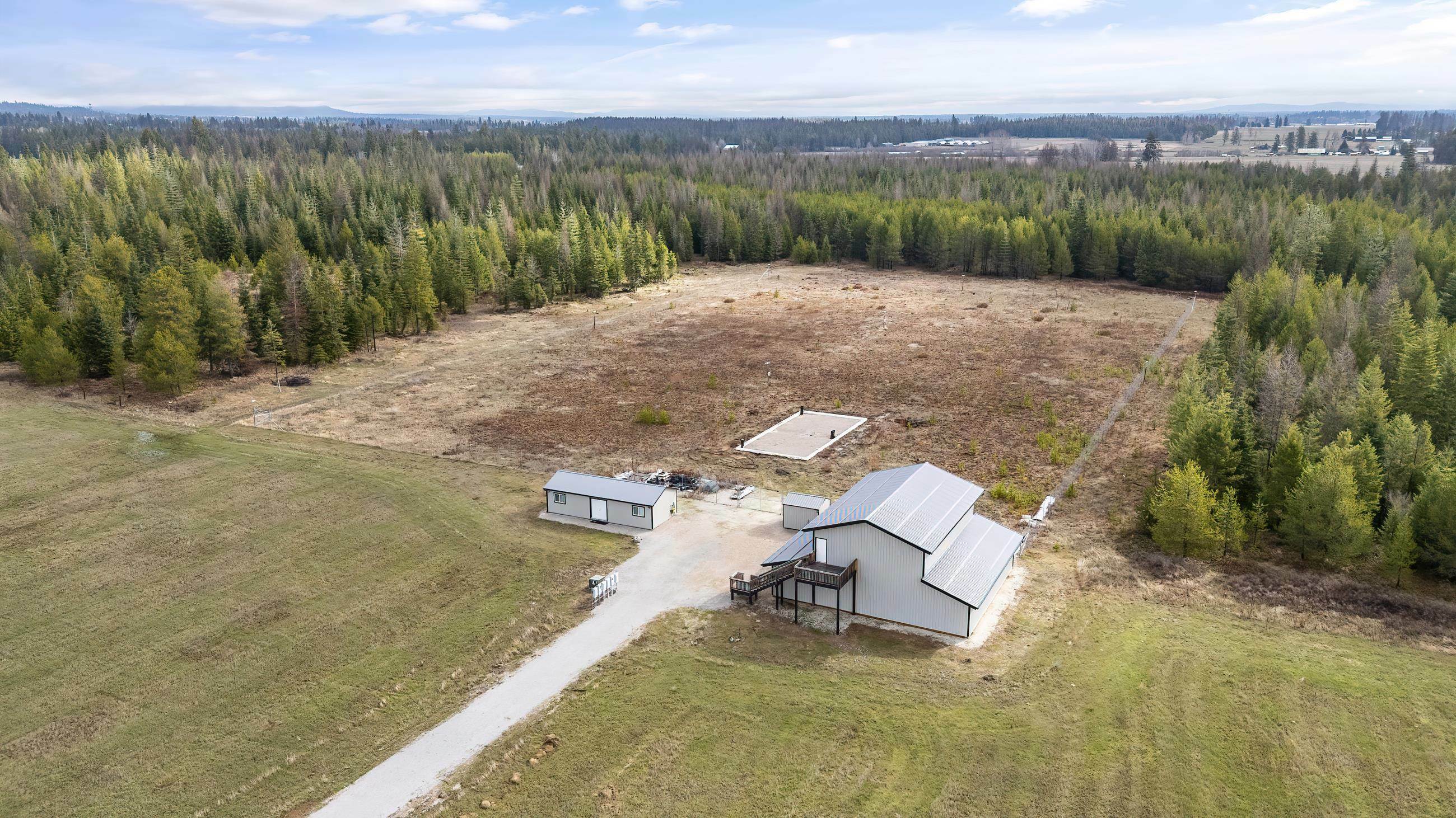 Property Photo: 4725 Williams Valley Rd WA 99110