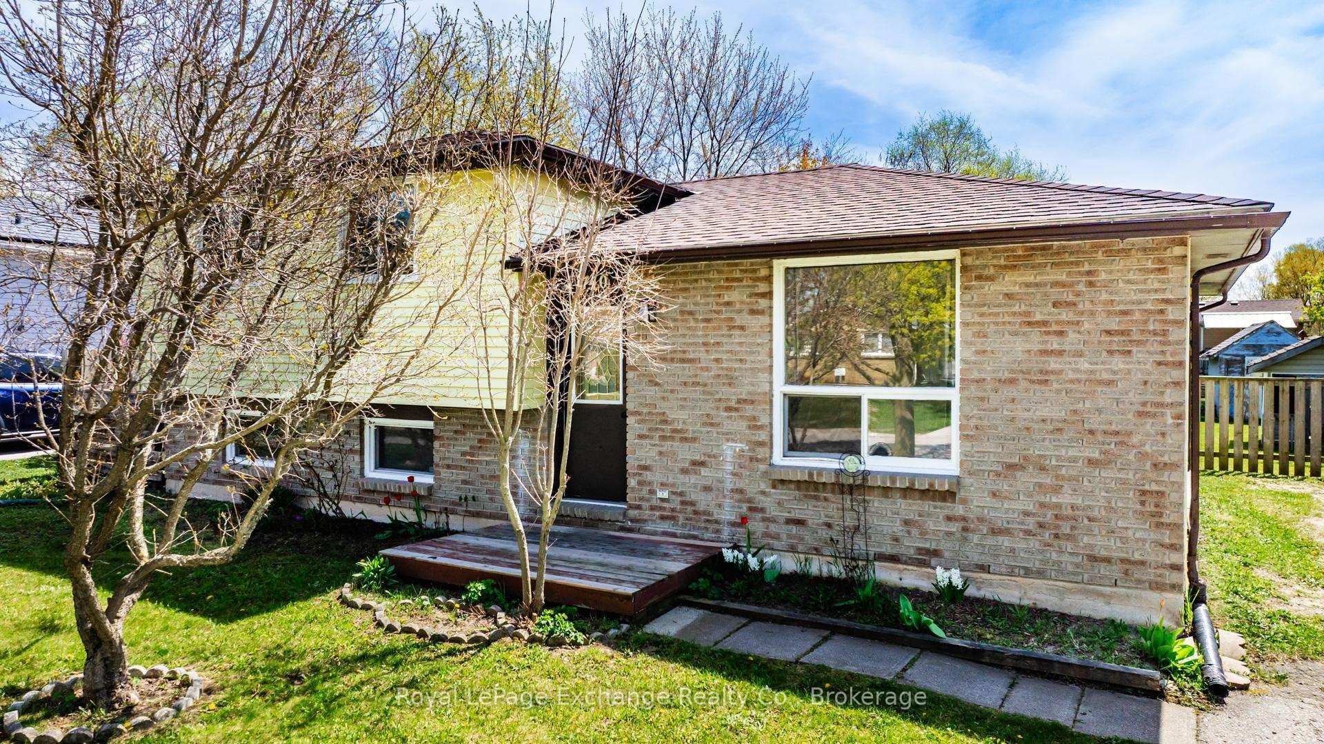 740 Johnston Crescent S  Kincardine ON N2Z 1S3 photo