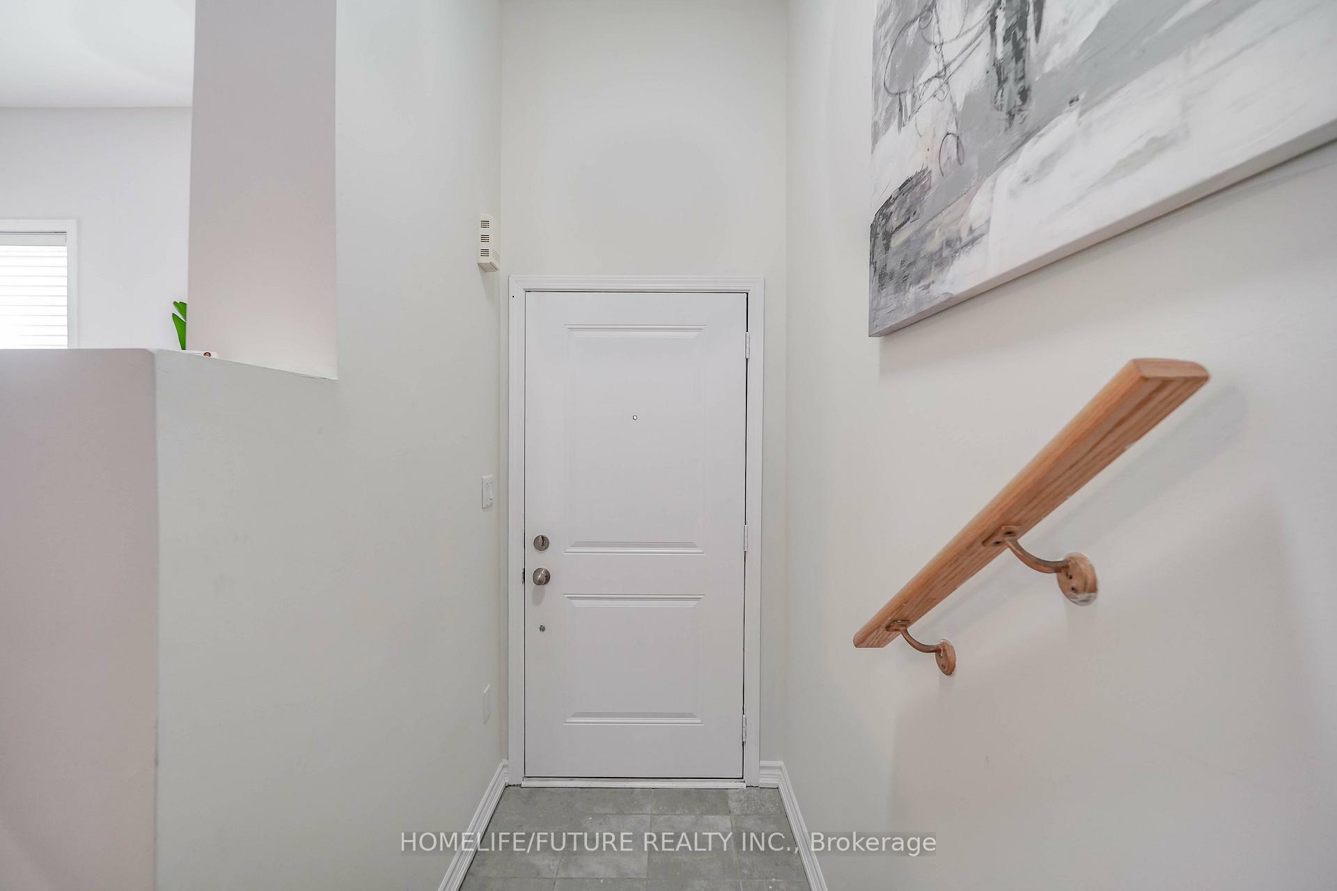 Property Photo: 1040 Elton Way 1 ON L1N 0L3