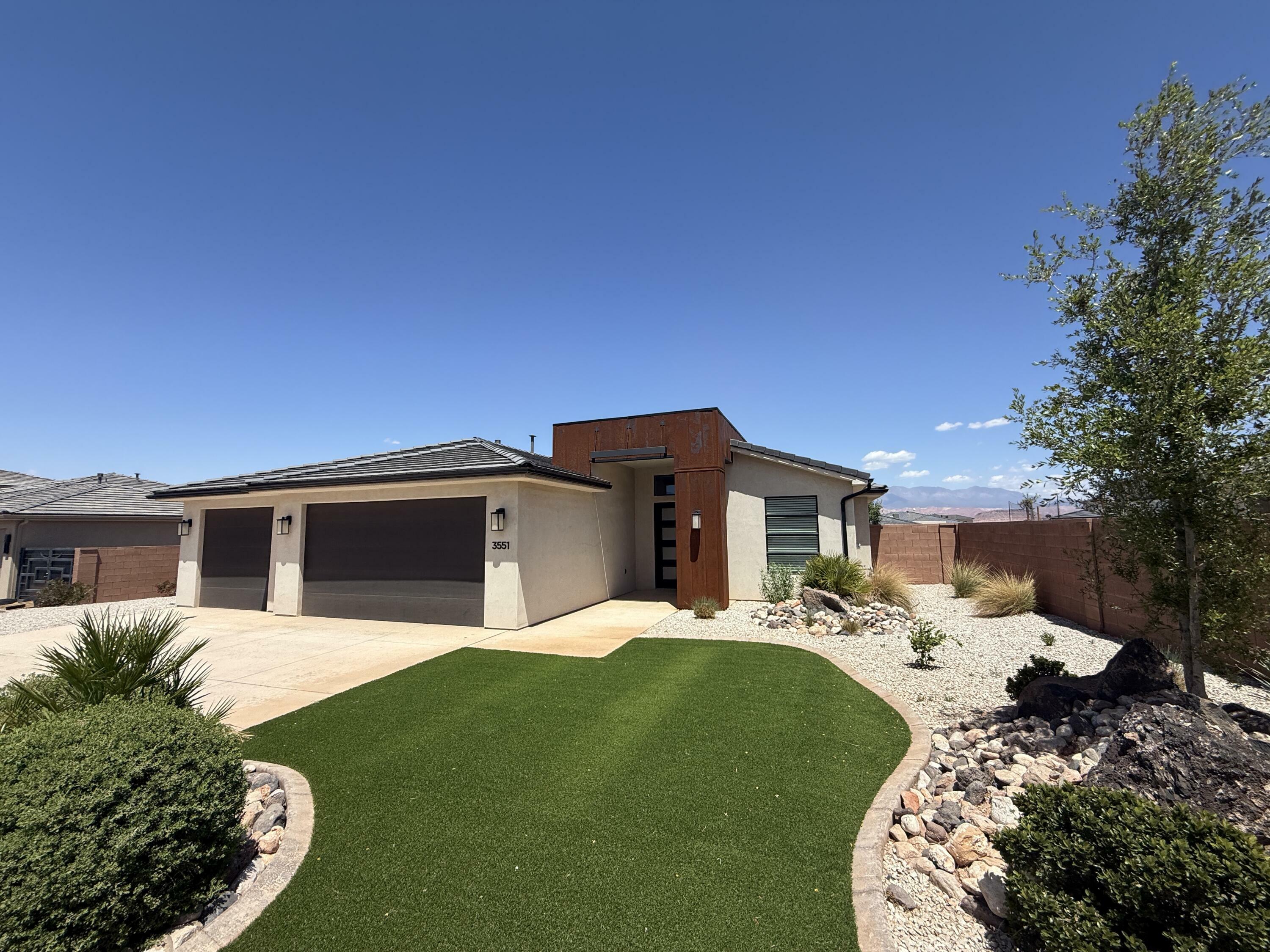 Property Photo: 3551 E 3050 St S UT 84790