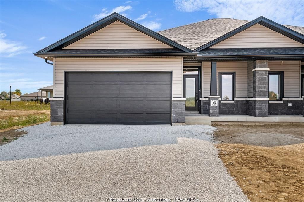 Photo de la propriété:  105 Brighton Place  ON N7L 0G7 