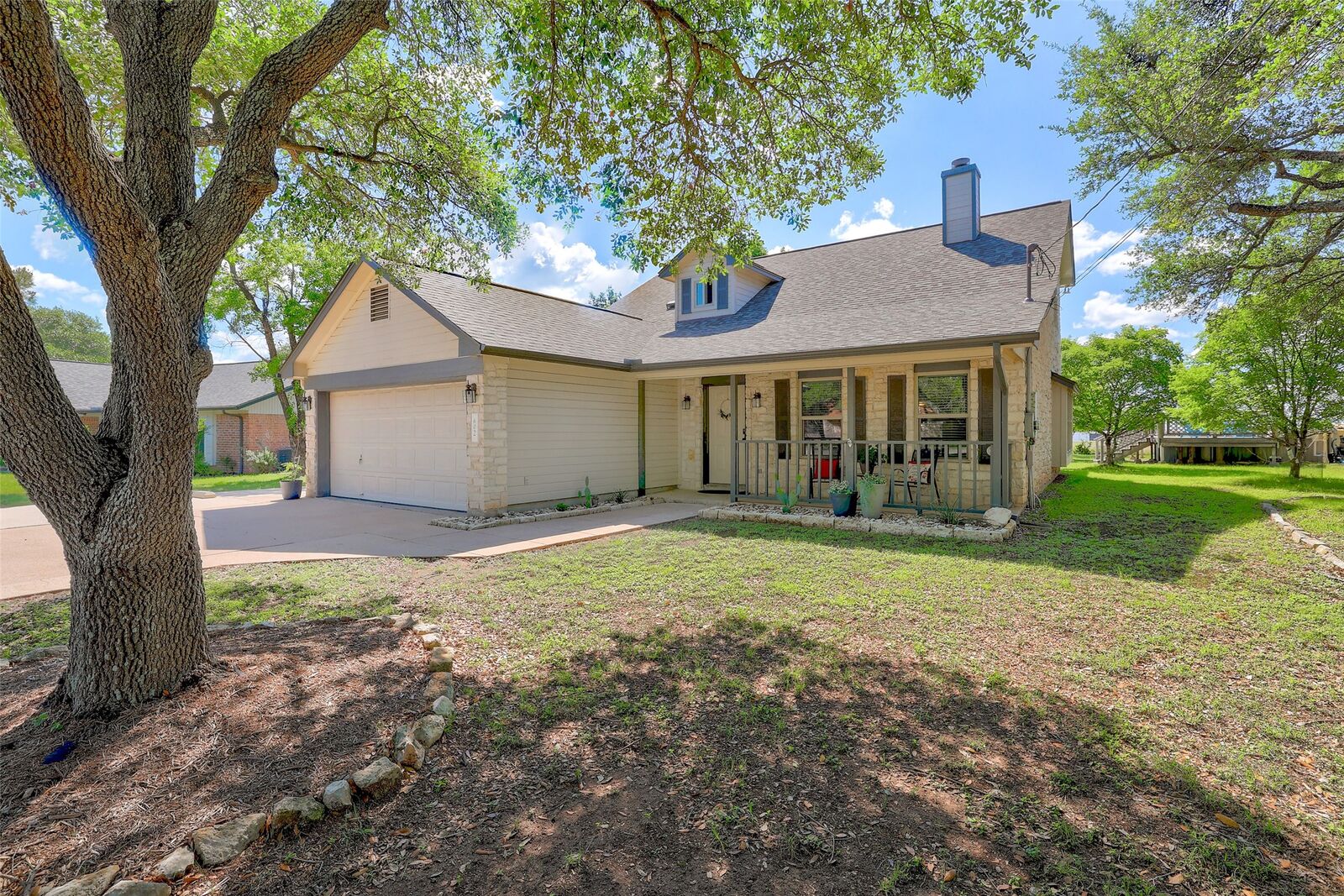Property Photo: 602 Toledo Trail TX 78628
