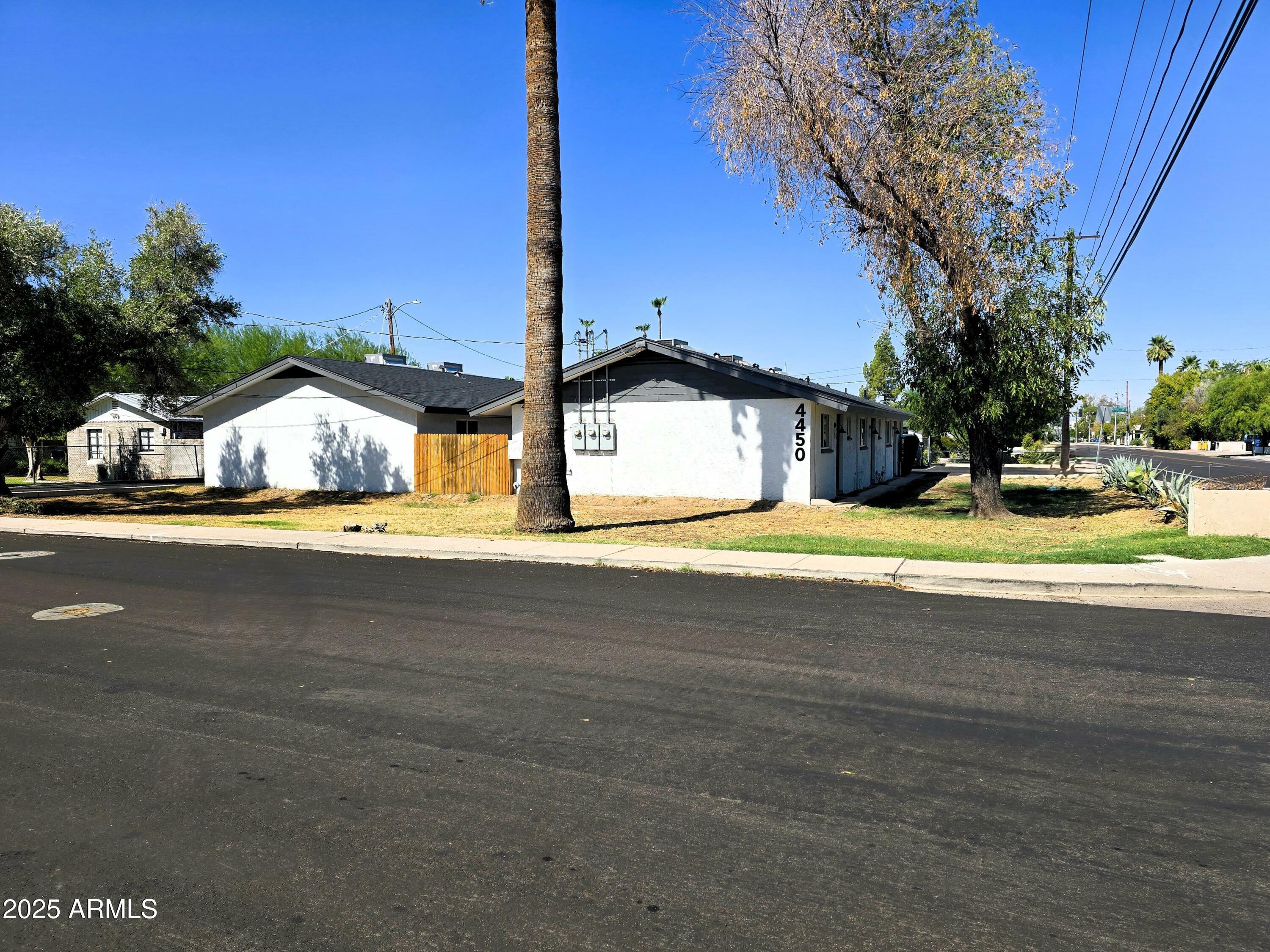 Property Photo: 4450 N Longview Avenue AZ 85014
