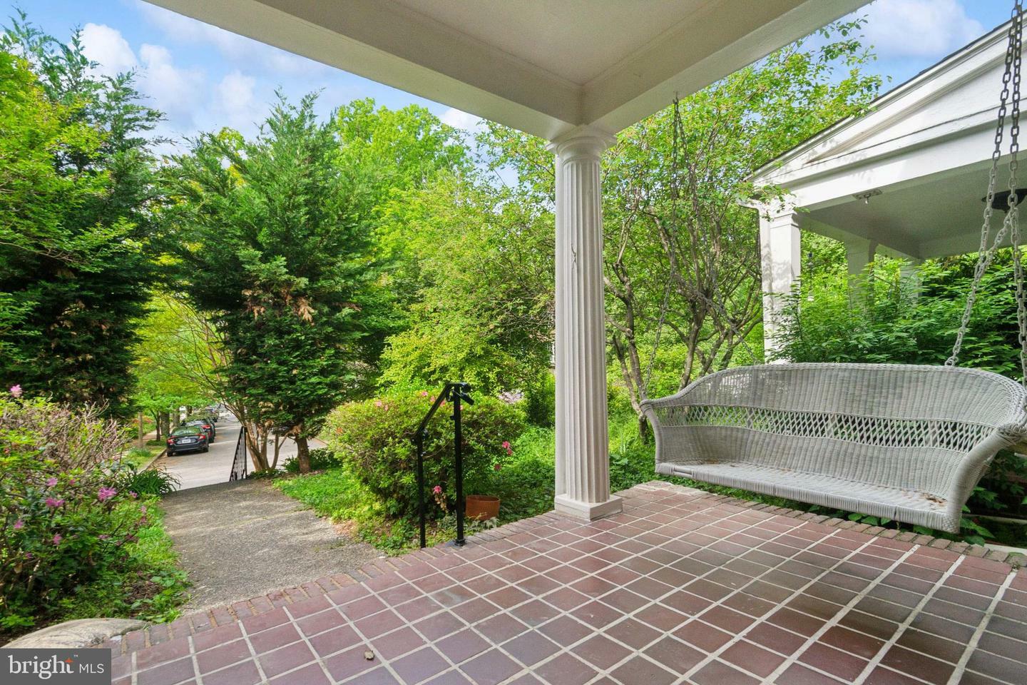 216 Homewood Terrace  Baltimore MD 21218 photo
