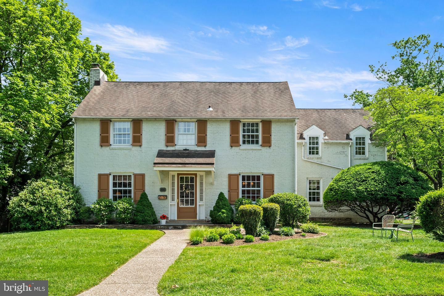 Property Photo:  100 Chesney Lane  PA 19038 
