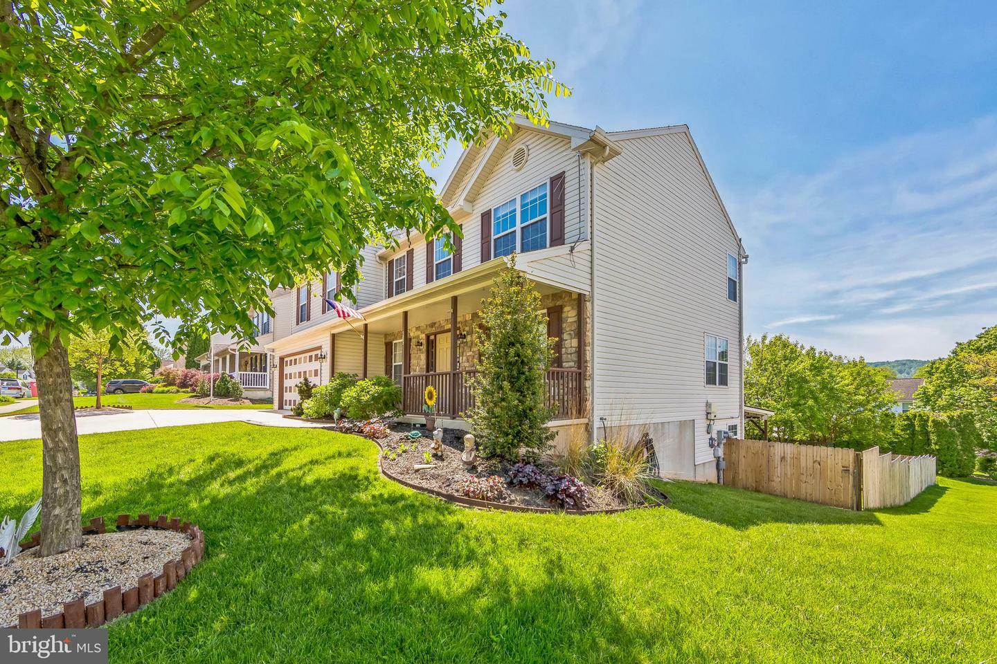 Property Photo: 389 Mountain Bl PA 19565
