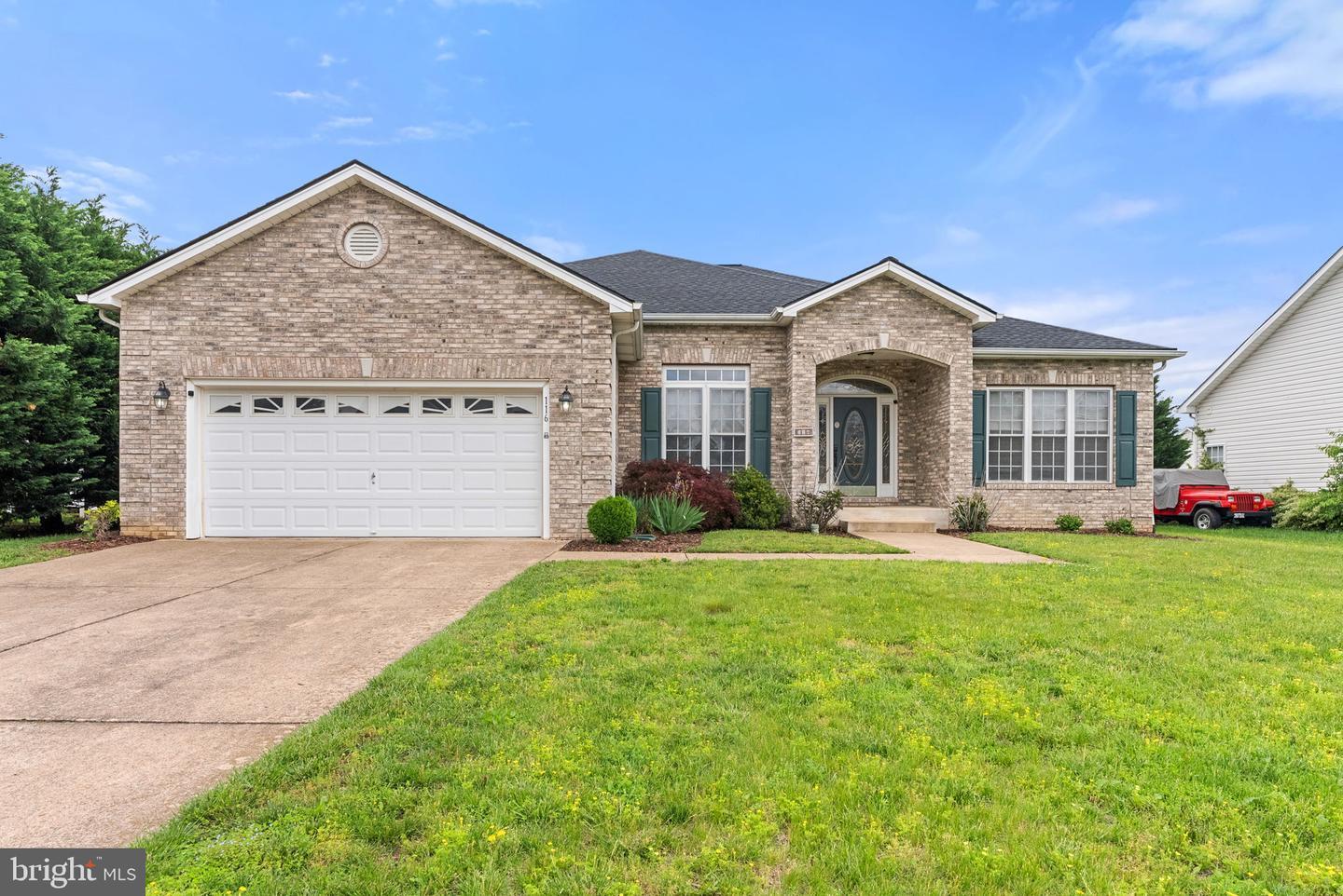 Property Photo: 116 Wayfaring Drive VA 22602