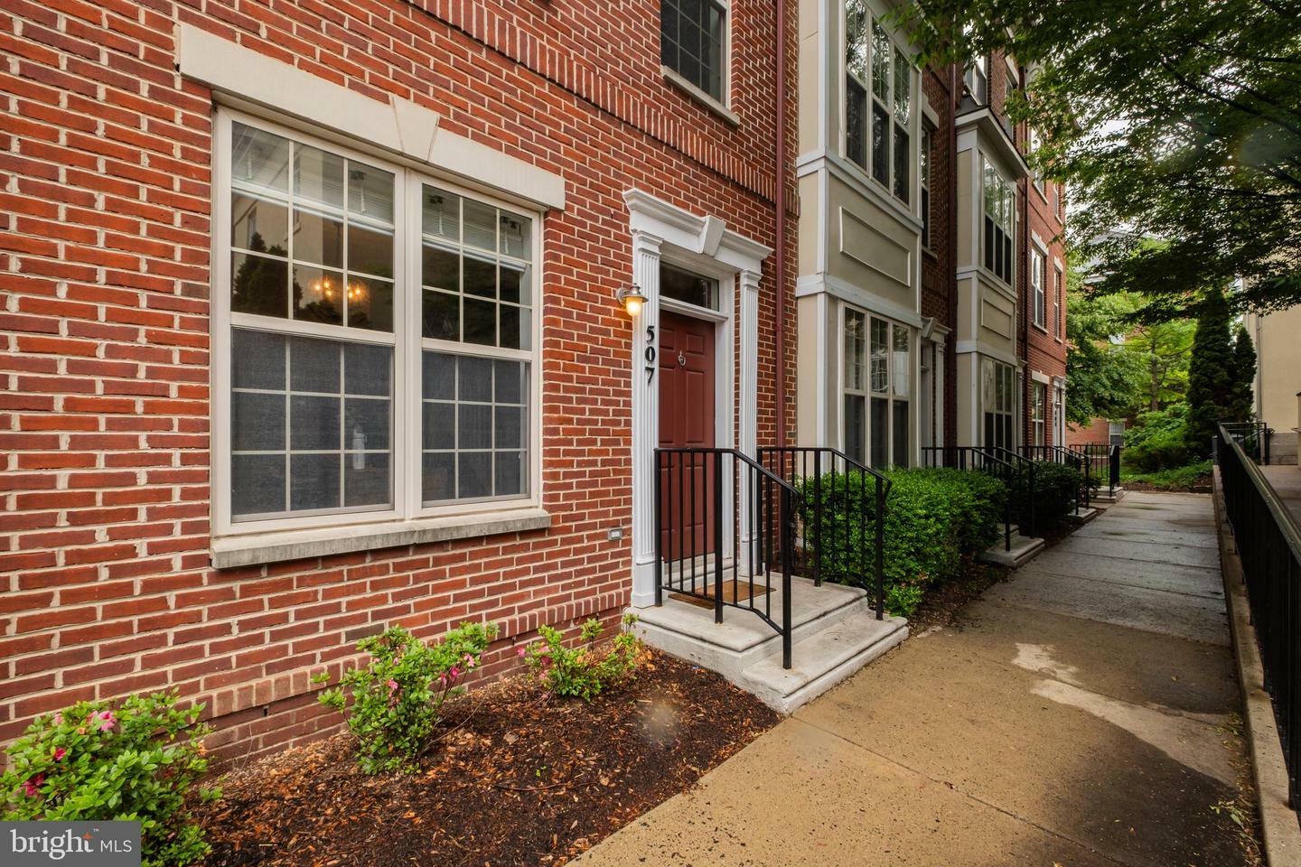 Property Photo: 507 Governors Court PA 19146