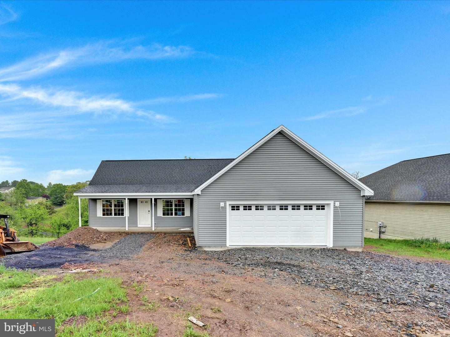 Property Photo: 864 Wynonah Drive PA 17922