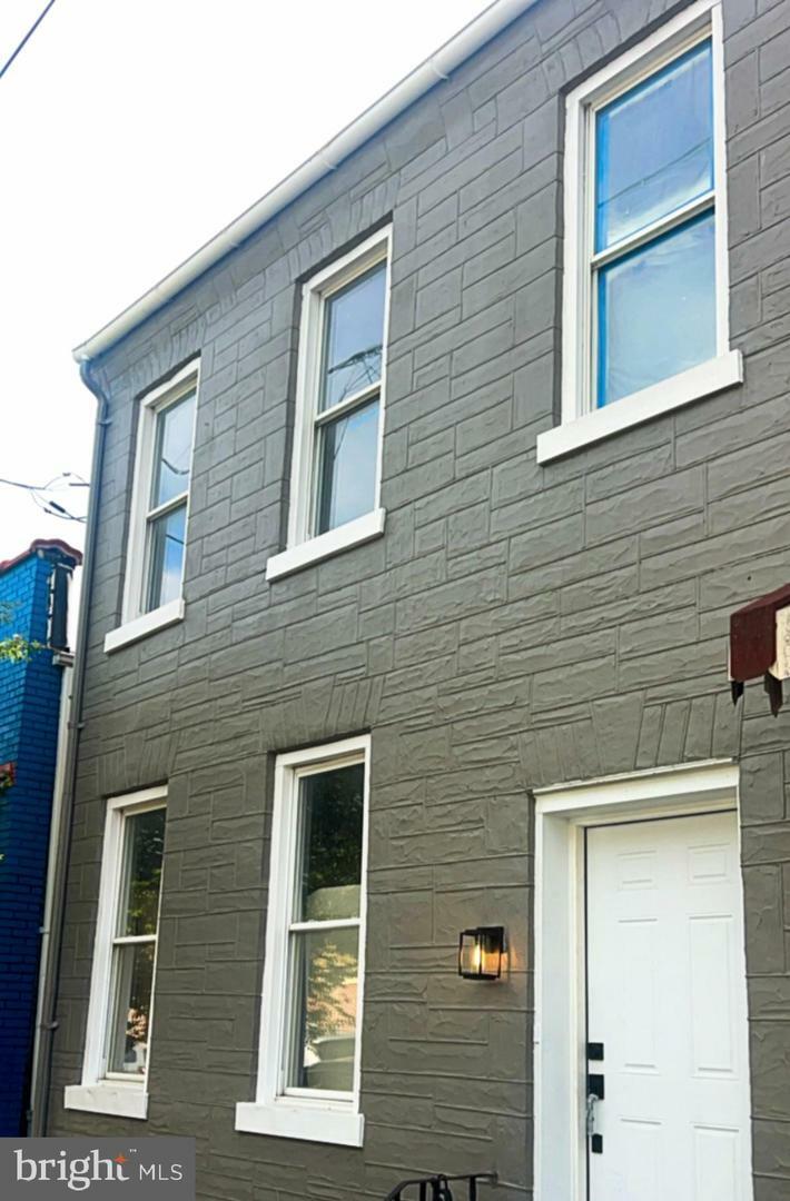 442 S Prince Street  Lancaster PA 17603 photo
