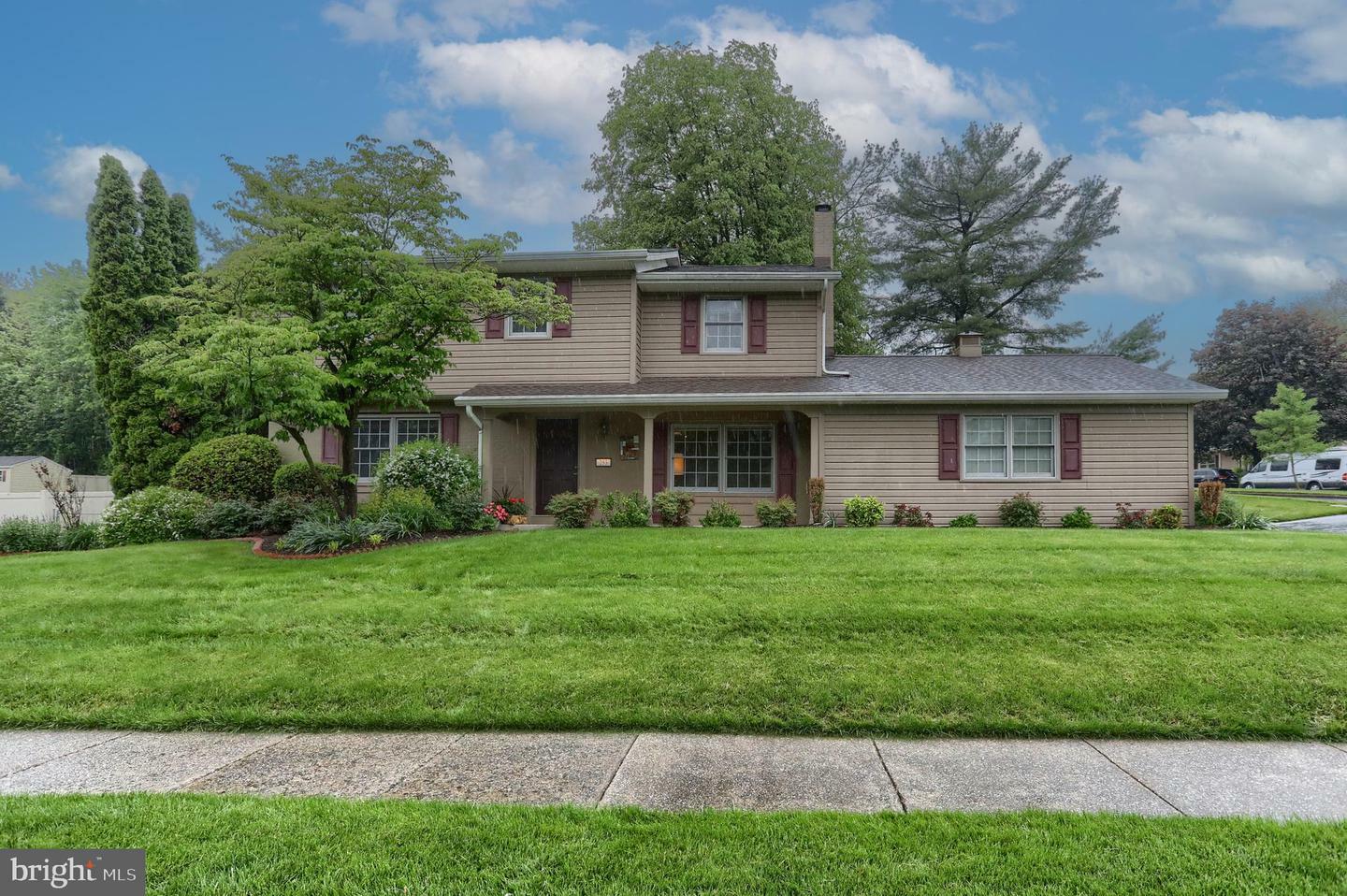 253 Indian Creek Drive  Mechanicsburg PA 17050 photo