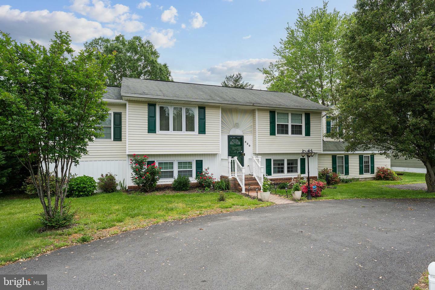 Property Photo: 520 Forbes Street VA 22405